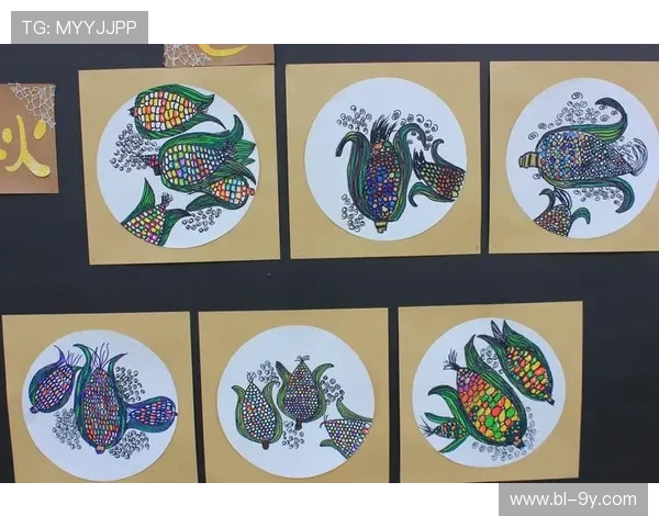 围绕足球标识与猪猪侠形象创作独特且充满童趣的主题画面标题风格